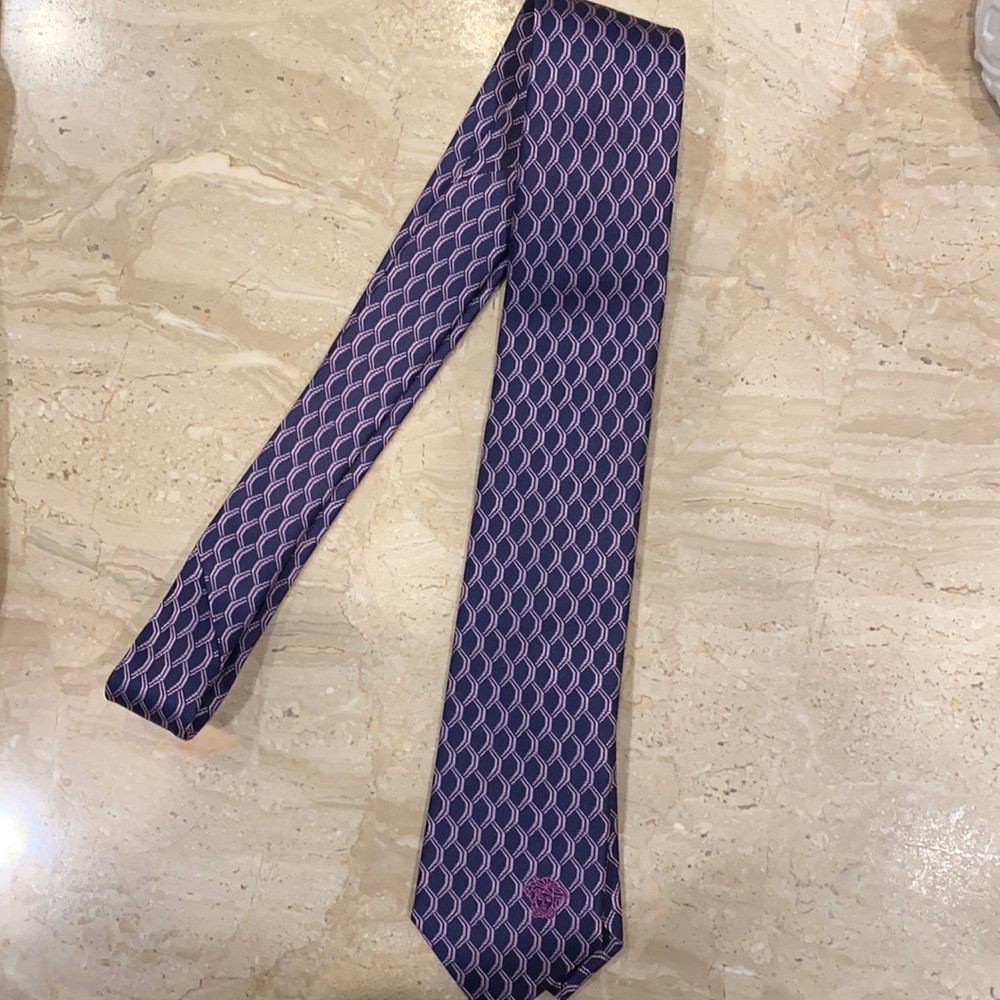 Versace men’s toe navy blue and pink